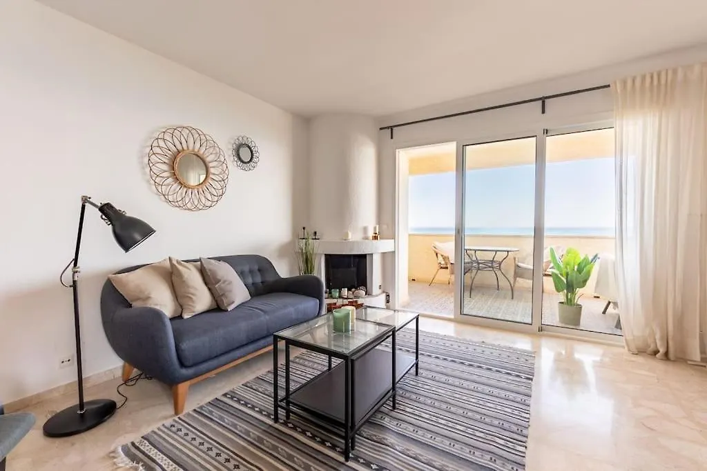 Larycorte, Beautiful 3Bdr Beachfront Apartment Marbella